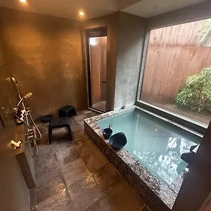 https://minato-no-akari-villa.kanagawa-hotels.com